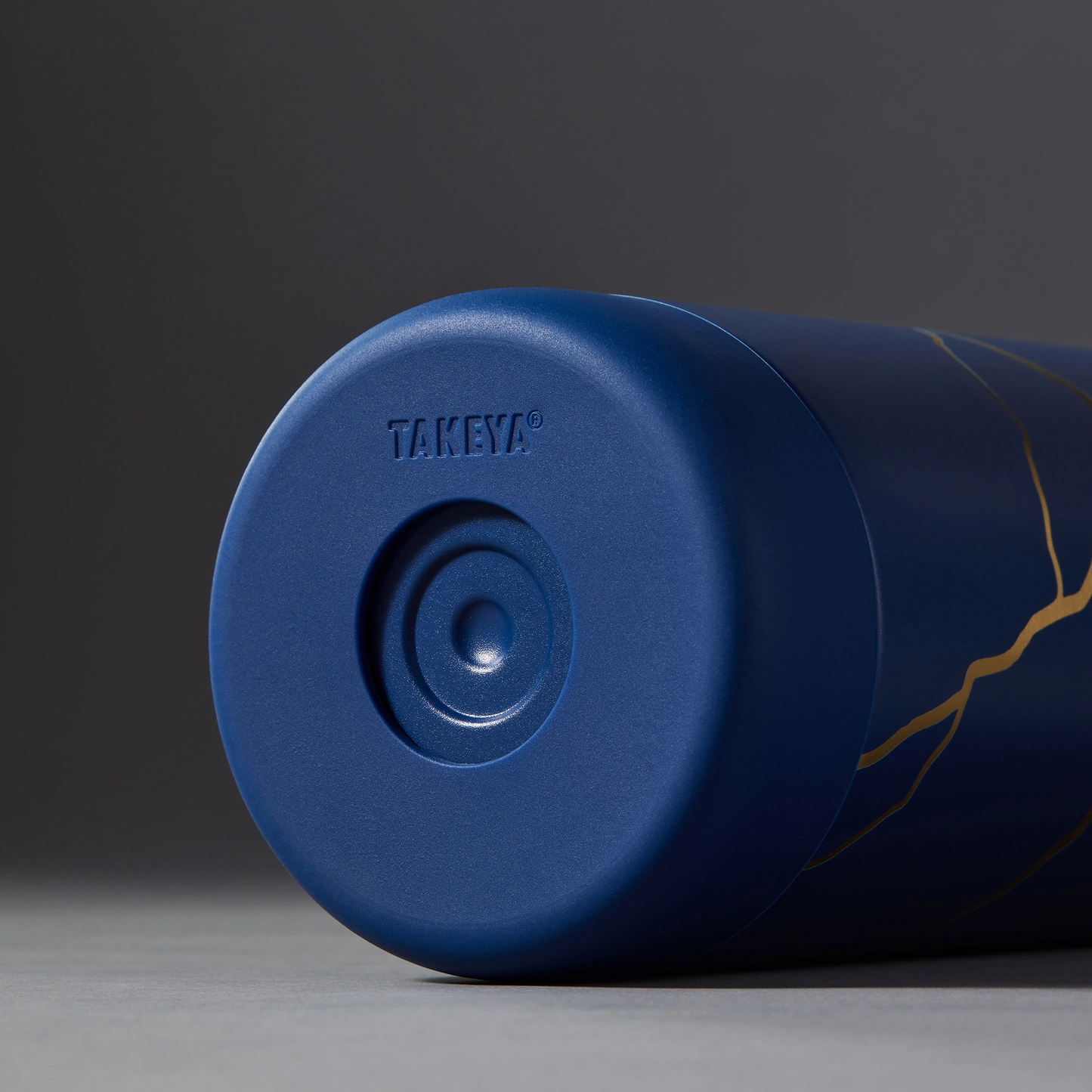 kintsugi-water-bottle-with-spout-lid-d2 51390-TK_HO25_Kintsugi_Takeya9249.png